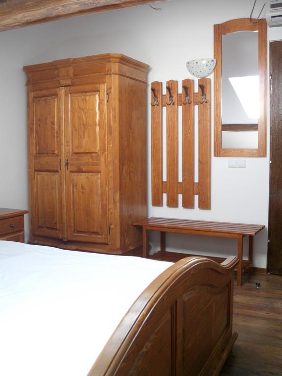 Camere De Inchiriat Onelia Alba Iulia Exterior photo